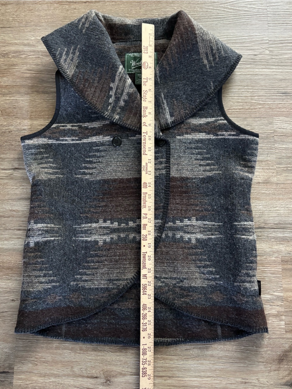 Woolrich women’s M medium wrap Aztec western vest. Good condition. Preloved - Picture 10 of 12